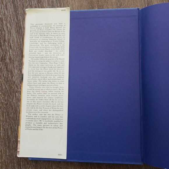 Debrett’s Book The Royal Wedding Official Souvenir Vintage Coffee Table Diana - Picture 4 of 16